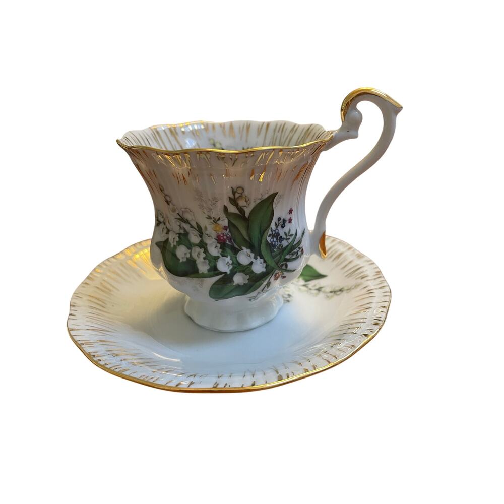 K&M Czech Republic Lily Valley 5pc Tea Set Cup 2 Saucers 2 Plates Gold